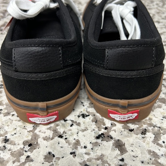 VANS | Skate Chukka Low Black & Gum Suede Skate Shoes - Picture 5 of 7